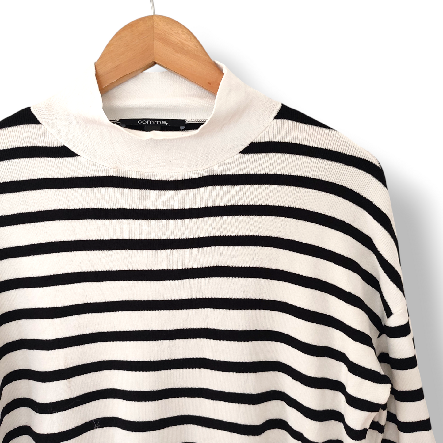 Sweater Comma