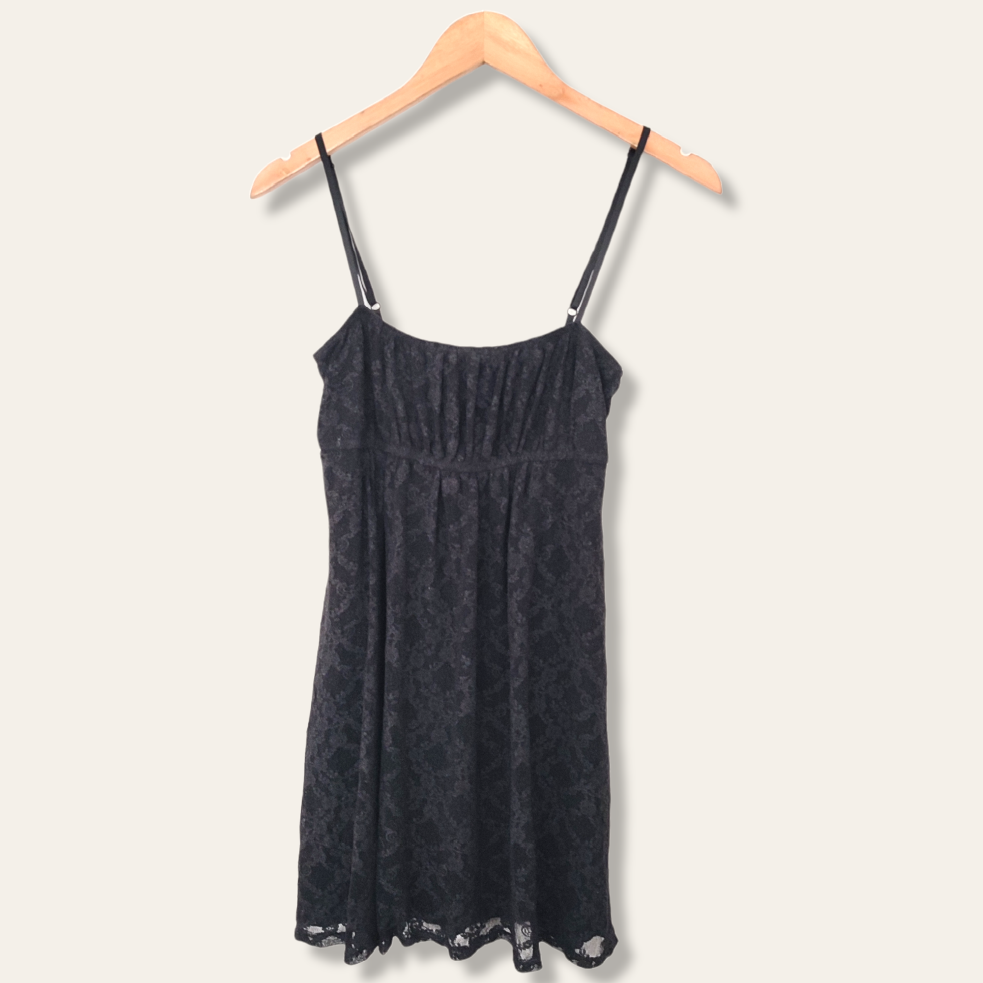 Vestido negro online pimkie