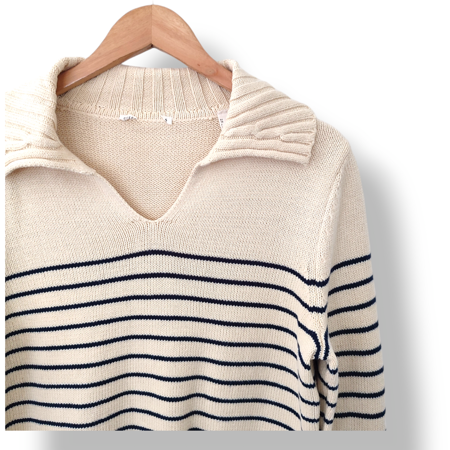 Sweater Essential