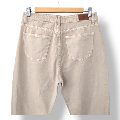 Jeans Mom Basement