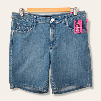 Short Lee